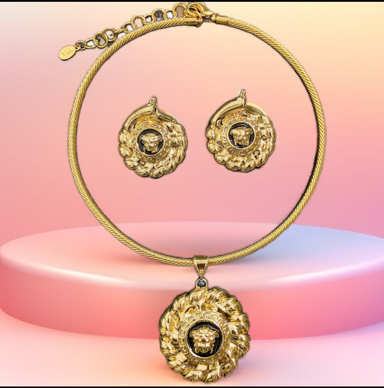 “Regal Majesty Set
